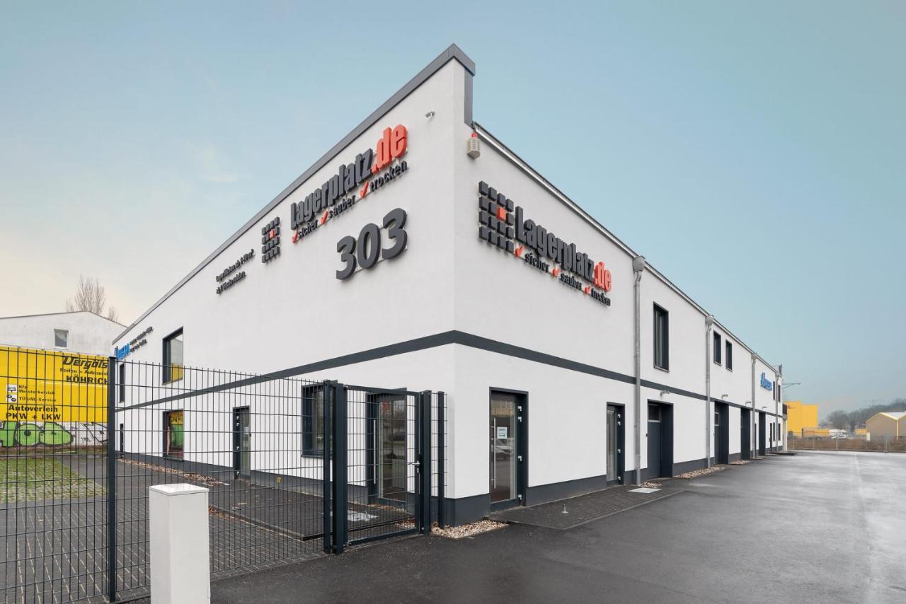 Monteurzimmer Berlin Pankow Mit Dachterrasse - Nur 10 Min. Von Der A10 - 3 Zimmer/ 7 Betten Exteriör bild